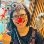 以彩繪和氣球連接就業之路：阿芳成為小丑和藝術導師的蛻變故事